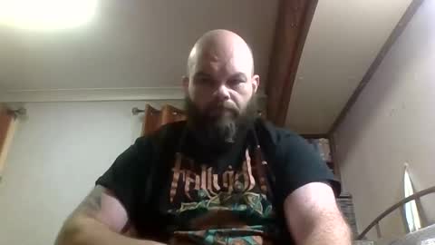 Snapshot of irishadz chatting on 10/28/25, 07:27 irishadz online show from 10/28/25, 07:27