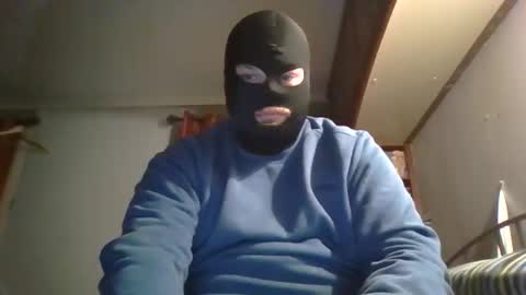 Snapshot of irishadz chatting on 11/20/25, 02:45 irishadz online show from 11/20/25, 02:45