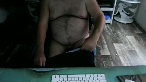 Snapshot of irishdudeloveoib chatting on 12/27/24, 01:18 Irishdudelove online show from 12/27/24, 01:18