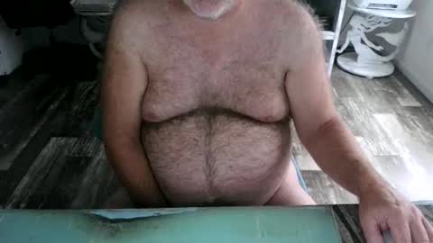 Snapshot of irishdudeloveoib chatting on 12/29/24, 01:28 Irishdudelove online show from 12/29/24, 01:28