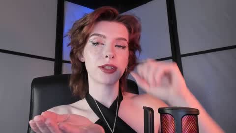 Snapshot of irisice chatting on 01/07/25, 11:56 Miss Iris Fansly Miss Iris new inst.  online show from 01/07/25, 11:56