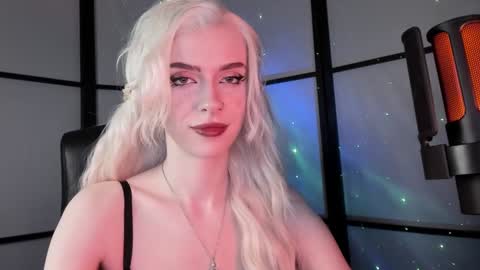 Snapshot of irisice chatting on 01/29/25, 05:24 Miss Iris Fansly Miss Iris new inst.  online show from 01/29/25, 05:24