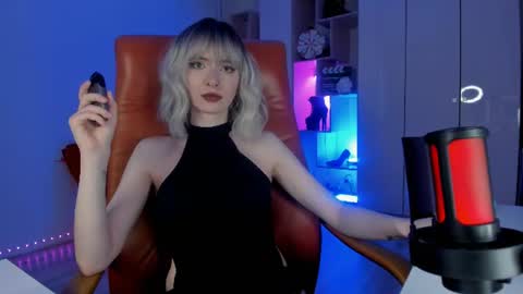 Snapshot of irisice chatting on 06/23/26, 03:54 Miss Iris Fansly Miss Iris new inst. online show from 06/23/26, 03:54