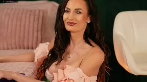 Maria online show from 10/17/25, 12:01