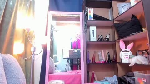 Snapshot of iriss_25 chatting on 02/13/25, 12:21 iris online show from 02/13/25, 12:21