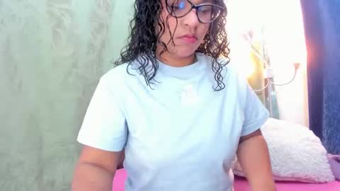 Snapshot of iriss_25 chatting on 02/18/25, 12:17 iris online show from 02/18/25, 12:17