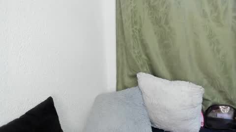 Snapshot of iriss_25 chatting on 02/24/25, 06:15 iris online show from 02/24/25, 06:15