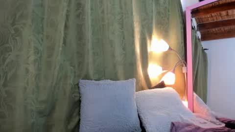 Snapshot of iriss_25 chatting on 03/03/25, 01:31 iris online show from 03/03/25, 01:31