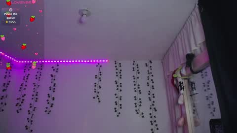 Snapshot of iriss_sky chatting on 02/06/26, 03:44 Iris online show from 02/06/26, 03:44