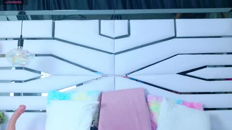 Iris online show from 03/06/25, 11:25