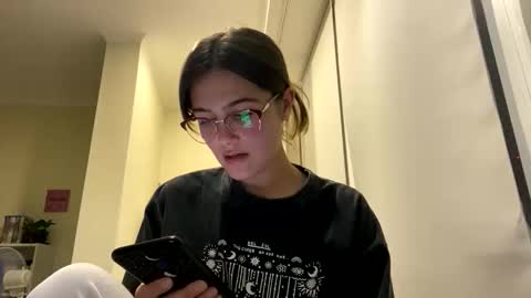 Snapshot of irisss31 chatting on 05/26/26, 06:59 irisss31 online show from 05/26/26, 06:59