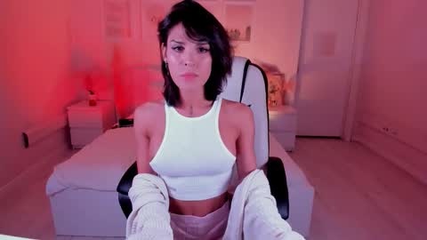 Snapshot of irma_dust chatting on 09/19/25, 03:24 IRMA FOLLOW ME online show from 09/19/25, 03:24