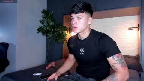 Iron Tous online show from 04/10/26, 09:41