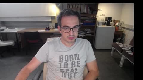 Snapshot of ironchrome chatting on 09/19/25, 11:11 IronChrome online show from 09/19/25, 11:11