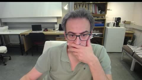 Snapshot of ironchrome chatting on 09/26/25, 05:11 IronChrome online show from 09/26/25, 05:11