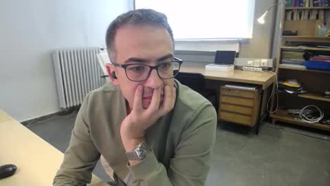 Snapshot of ironchrome chatting on 10/10/25, 04:44 IronChrome online show from 10/10/25, 04:44