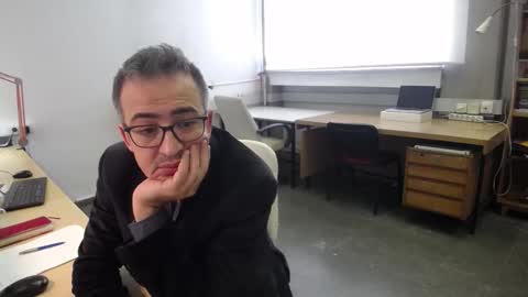 Snapshot of ironchrome chatting on 10/17/25, 06:38 IronChrome online show from 10/17/25, 06:38