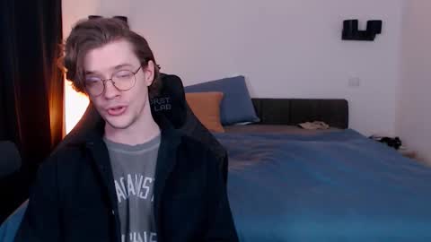 Sam online show from 03/04/26, 07:53