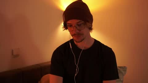 Sam online show from 04/19/26, 08:11