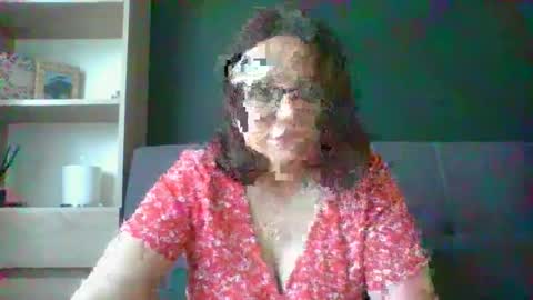 Snapshot of irresistibleparis chatting on 06/02/26, 05:31 Paris online show from 06/02/26, 05:31