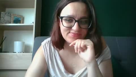 Snapshot of irresistibleparis chatting on 06/18/26, 05:30 Paris online show from 06/18/26, 05:30