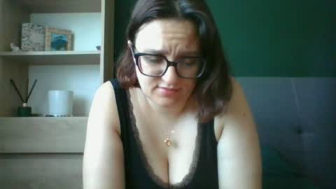 Snapshot of irresistibleparis chatting on 07/02/26, 05:35 Paris online show from 07/02/26, 05:35