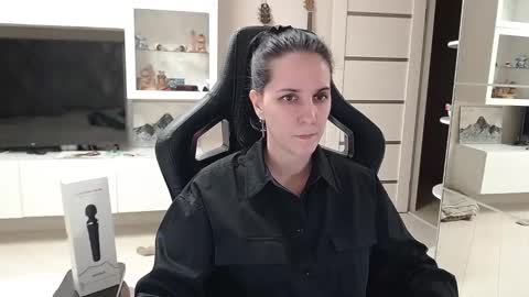 Snapshot of irwi_tomboy chatting on 02/06/25, 07:29 Irwi Tomboy online show from 02/06/25, 07:29