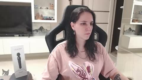 Snapshot of irwi_tomboy chatting on 03/06/25, 10:15 Irwi Tomboy online show from 03/06/25, 10:15