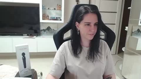 Snapshot of irwi_tomboy chatting on 03/10/25, 09:29 Irwi Tomboy online show from 03/10/25, 09:29