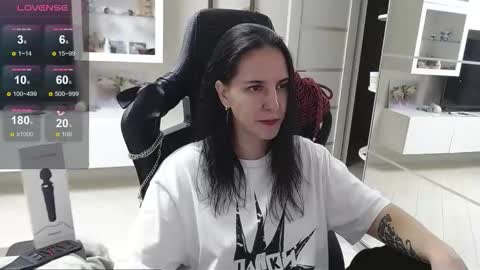 Snapshot of irwi_tomboy chatting on 09/20/25, 02:45 Irwi Tomboy online show from 09/20/25, 02:45