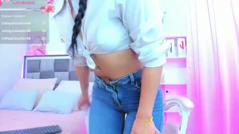 Snapshot of isa7_ chatting on 02/21/26, 02:07 Isabella online show from 02/21/26, 02:07