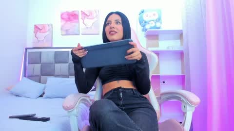 Isabella online show from 05/23/26, 01:48