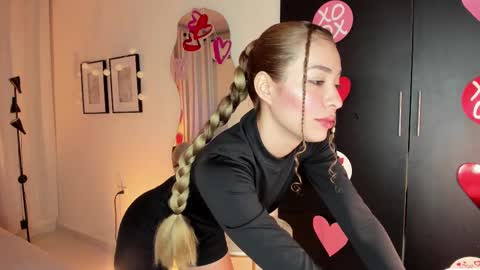 isa_____ online show from 02/27/25, 12:21