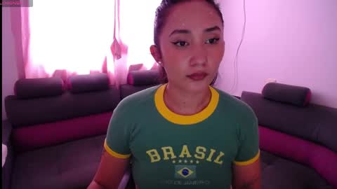 Snapshot of isa_bella___ chatting on 05/27/26, 08:39 Isa online show from 05/27/26, 08:39