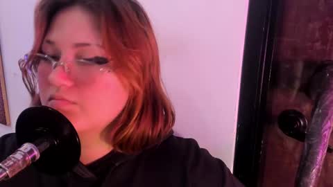 Isa online show from 09/28/25, 09:14