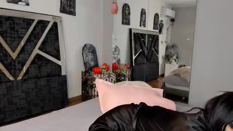 oIssaJonneso online show from 10/26/25, 12:22