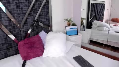 oIssaJonneso online show from 02/19/26, 01:07