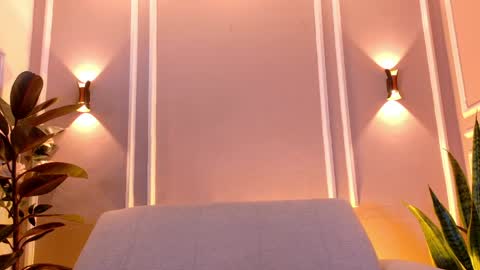 Snapshot of isa_kis_1 chatting on 04/27/26, 12:14 Isabella online show from 04/27/26, 12:14