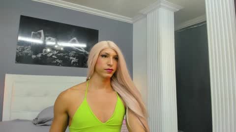 Isa Lancaster online show from 02/03/25, 08:03