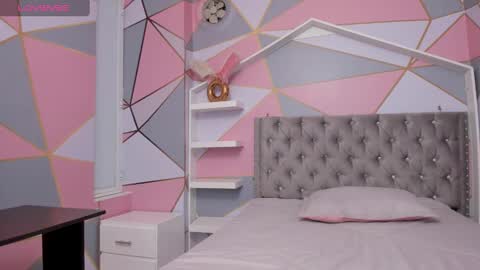    online show from 02/05/25, 09:29