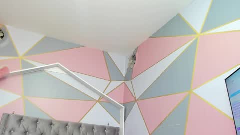    online show from 02/14/25, 07:23