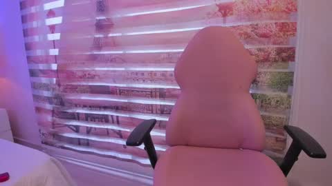    online show from 10/03/25, 03:31