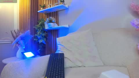    online show from 11/20/25, 03:18