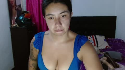 Snapshot of isa_mey chatting on 05/11/26, 12:38 Isa online show from 05/11/26, 12:38