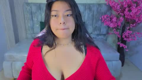Snapshot of isa_s chatting on 05/15/26, 02:13 Isa online show from 05/15/26, 02:13