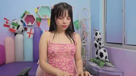 Snapshot of isaa_skinnyy chatting on 06/25/26, 05:12 Isaa Skinny online show from 06/25/26, 05:12