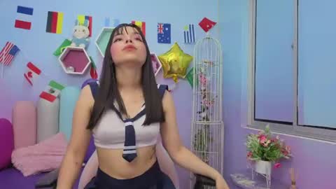 Snapshot of isaa_skinnyy chatting on 08/04/26, 03:43 Isaa Skinny online show from 08/04/26, 03:43