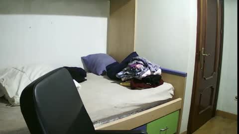 Isaac99c online show from 03/09/25, 08:10