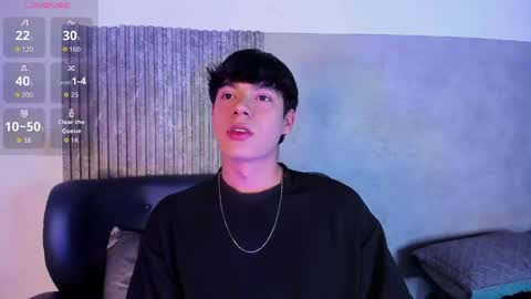 isaac online show from 04/18/26, 01:26