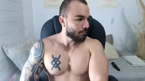 Isaac carter online show from 12/01/25, 11:37